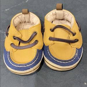 Infant boat shoes